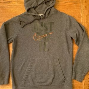 Nike hoodie size medium